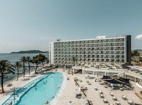 Sirenis Hotels & Resorts announces the opening of The Ibiza Twiins hotel on May 28th
