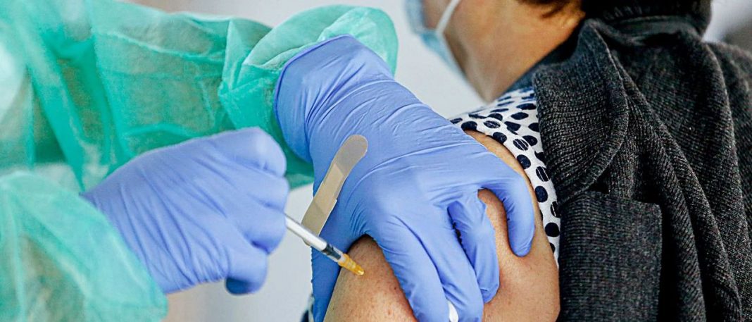Ibiza residents, the most compliant in the Balearic Islands with vaccination appointments