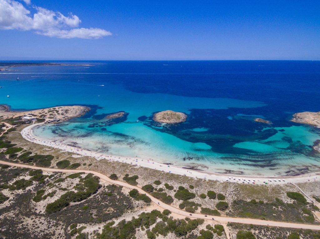 Vista aerea de la playa de ses Illetes CONSELL DE FORMENTERA – Diario de Ibiza News