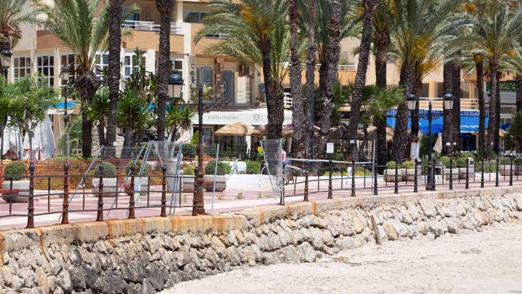Santa Eulària requests reinforcements to monitor illegal parties, anchorages and camping