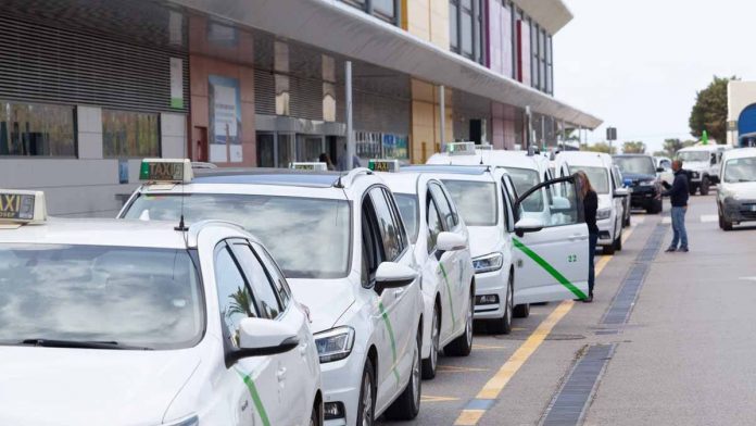 Controls at the airport and Ibiza ports to remain until July 31st Controls at the airport and Ibiza ports to remain until July 31st