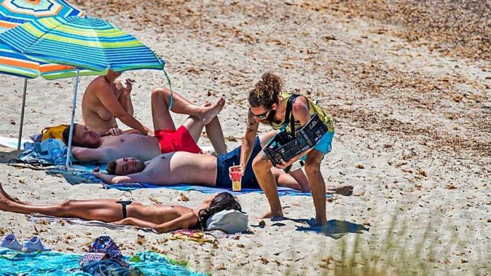 12 reports in one day for illegal vending in the Natural Park