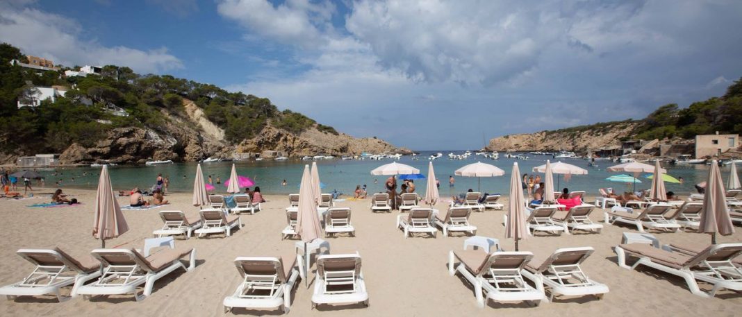 Cala Vedella is Dutch paradise in Ibiza