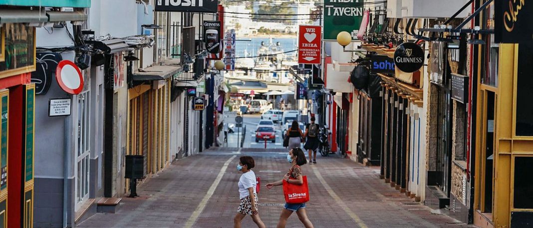Govern to further limit activity in the West End after influx of British tourists to Ibiza