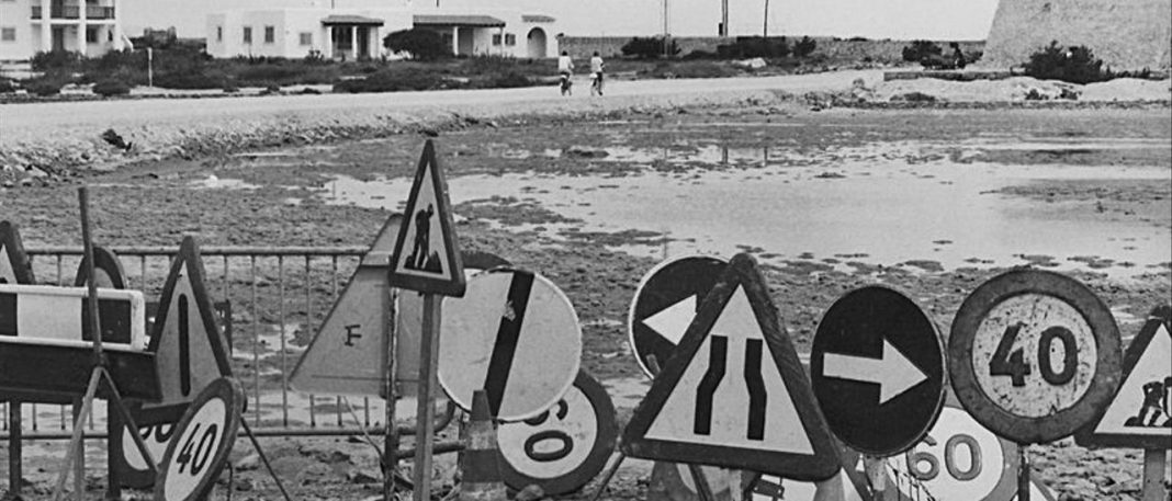 Reinald Wünsche's daughter donates her photographic archive of Formentera at the end of the 20th century