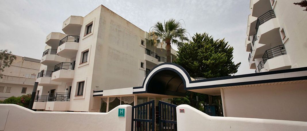 Rise in infections prompts set up of another bridge hotel in Ibiza