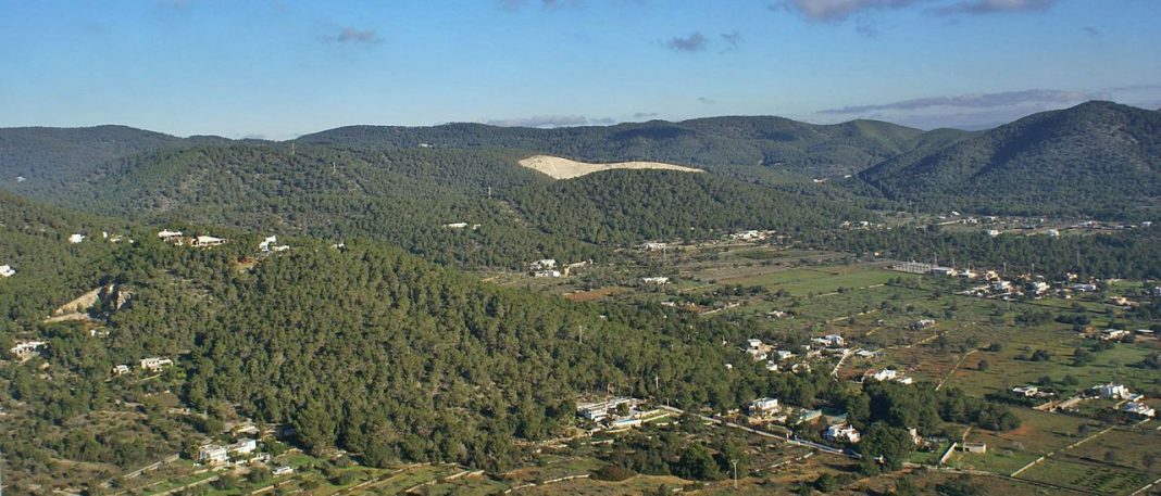Ibiza's holiday homes fully booked in July and August