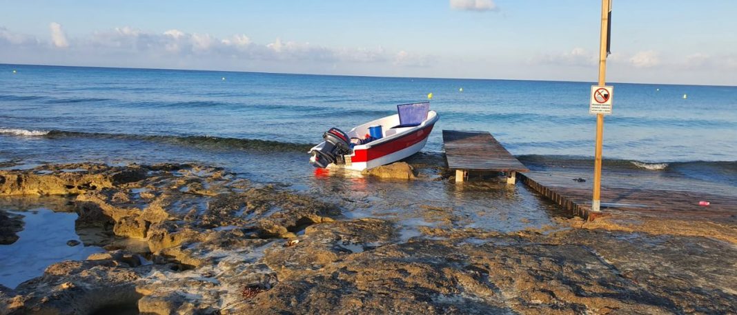 14 skiff passengers rescued in Formentera waters