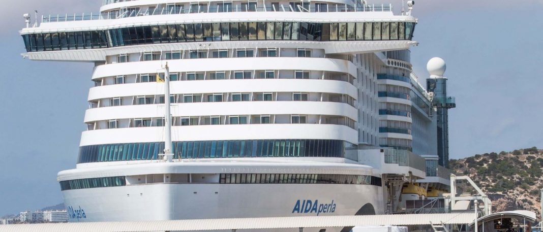 The 'Aida Perla' brings first cruise passengers to Ibiza in a year and a half