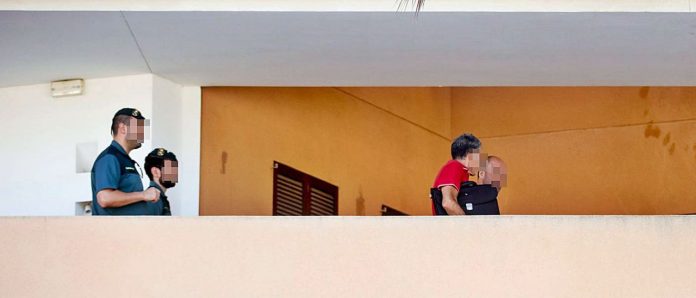 The Consell posing as client to search 'online' illegal tourist rentals