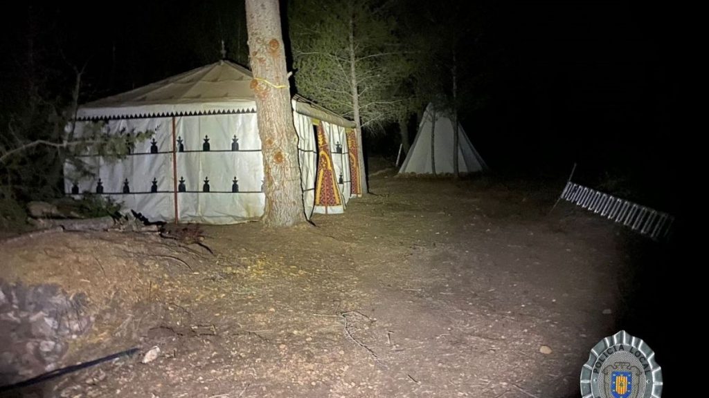 the local police stop an illegal party with 75 people in ibiza – Diario de Ibiza News