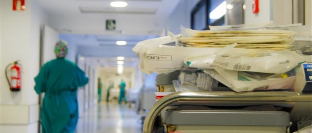 Ibiza hospital bans visits and cancels outpatient surgical procedures