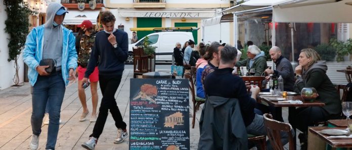 The incidence of coronavirus drops across the board in Ibiza and Formentera