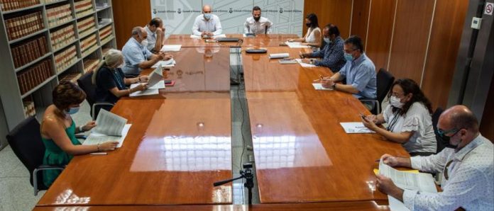 Consell de Ibiza proposes fines of up to 300,000 euros for illegal house parties