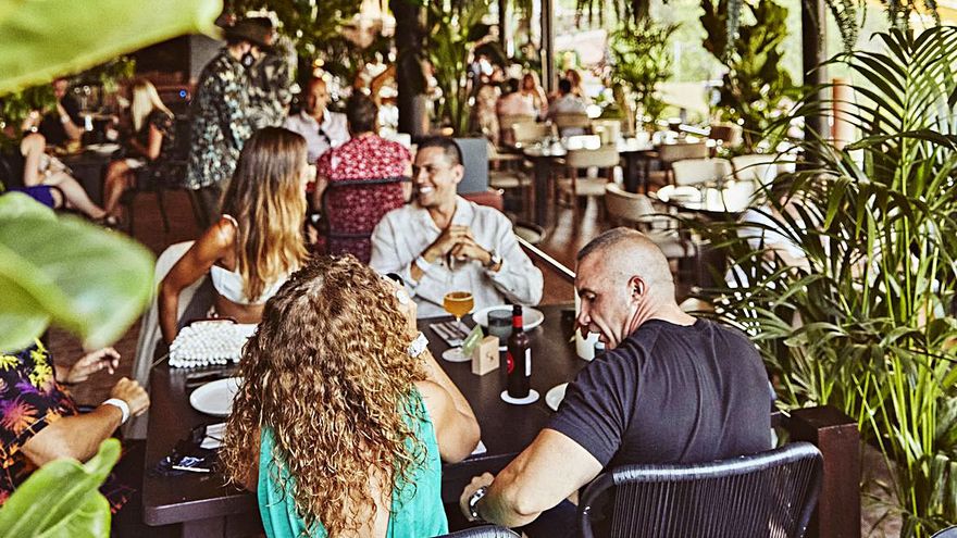 gastronomy cocktails and music in an impressive place 2 – Diario de Ibiza News