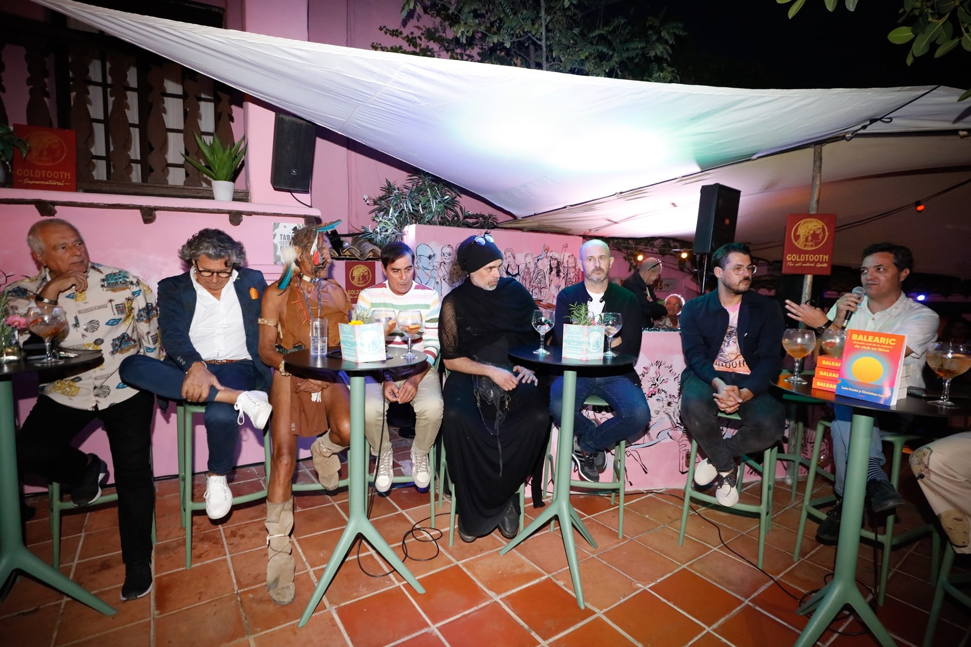Luis Costa takes the floor during the talk colloquium to present the book. – Diario de Ibiza News Tribute to the most musical island: 'Balearic. Historia oral de la cultura de club en Ibiza'