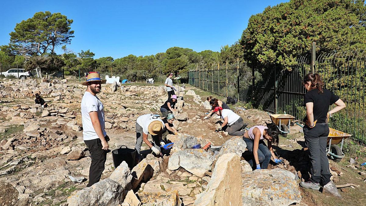 Progress In Tracing Remains In The Prehistoric Settlement Of Es Cap Ii