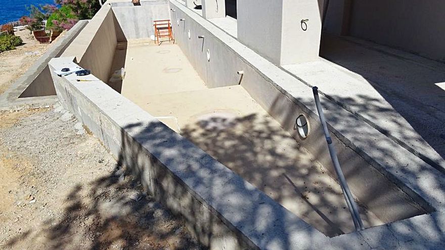 The works on the swimming pool with overflow – Diario de Ibiza News Ministry of Environment imposes 324,000€ fine for illegal works on two villas in Porroig