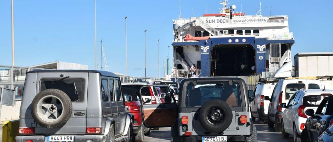 Passage of vehicles through the port of Formentera soars by 60% compared to precovid August