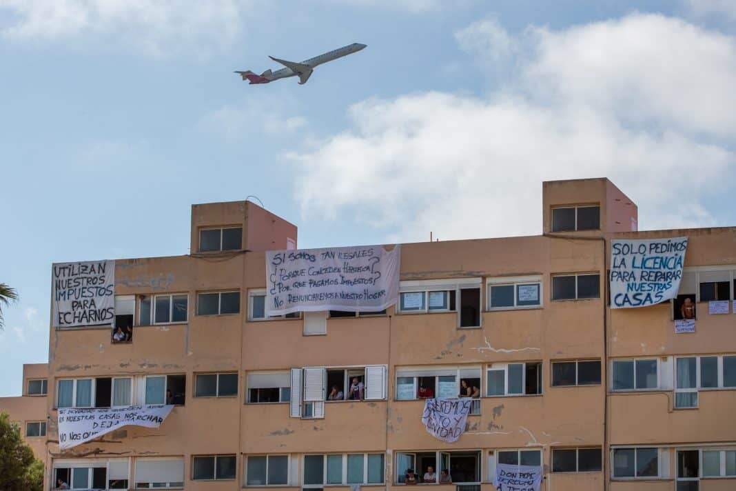 The forced eviction of Don Pepe's Ibiza neighbors begins