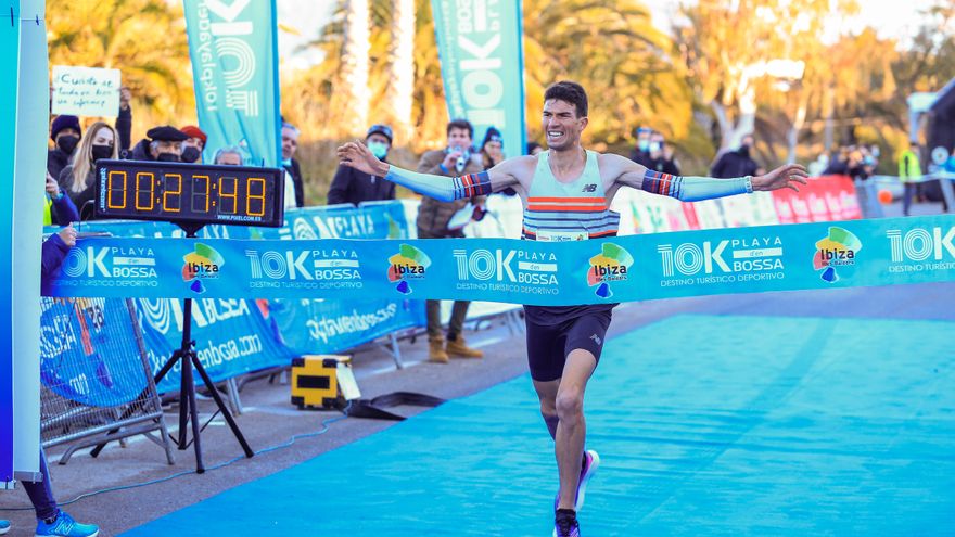 Adel Mechaal approaches the Spanish 10-kilometer record in Platja d'en Bossa