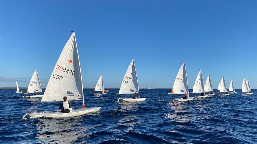 Aleix Peman and Jazmín Deza, the two best Ibicencans in the Balearic ILCA-4 class