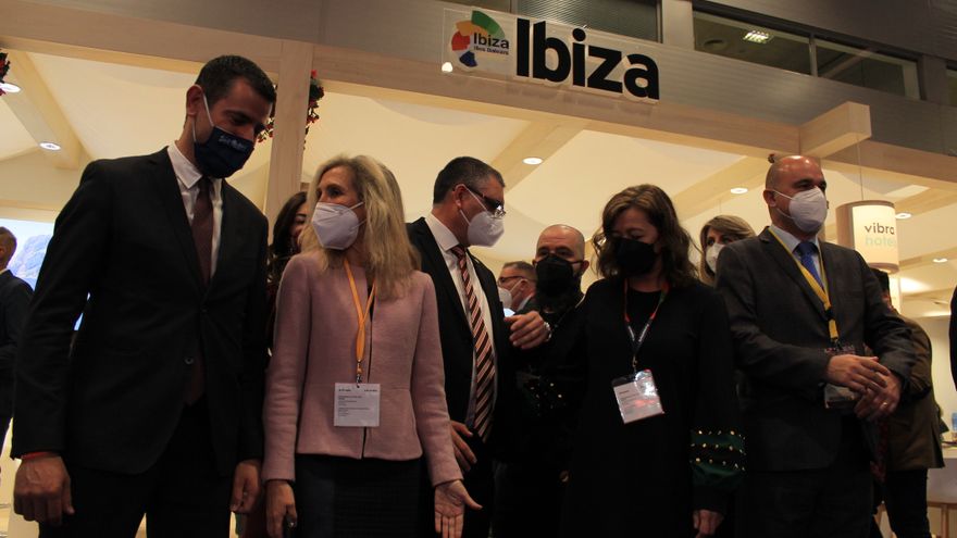 Politicians and businessmen hope to restart Ibiza season in April
