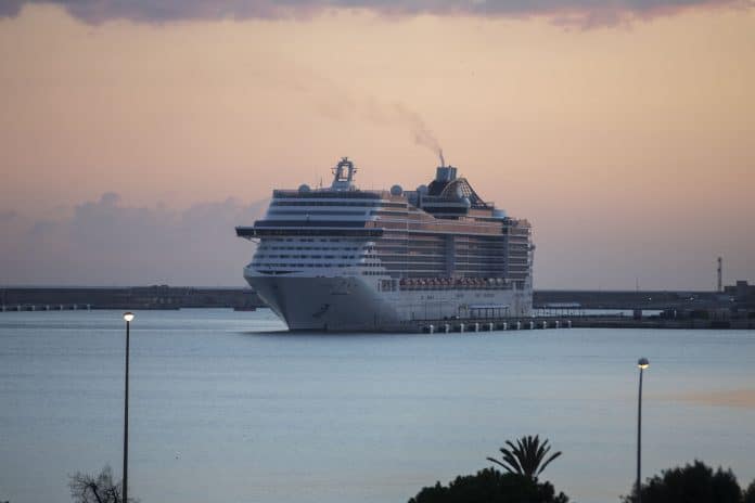 After testing positive for covid, 54 cruise ship crew members disembark in Mallorca