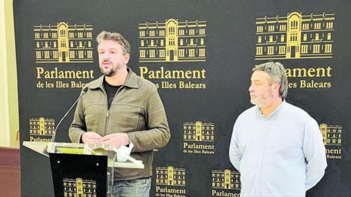 Spanish will not be the lingua franca in education as the Govern yields to pressure