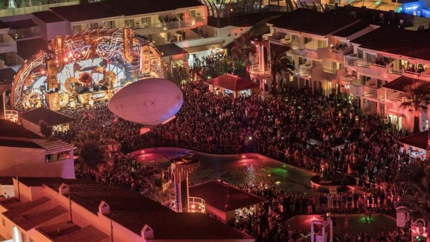 A summer without Russians in Ibiza, the tourists who spend 90,000 euros on a night of partying