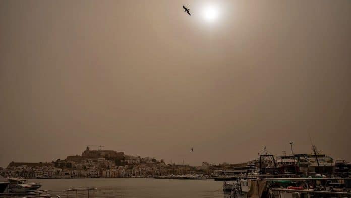 "La Calima" brough with the wind,tinges the skies of Ibiza and Formentera
