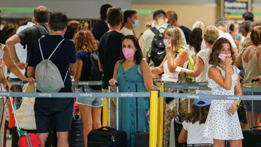 Airlines book 54,800 flights on Ibiza this summer, 8% more than before coronavirus