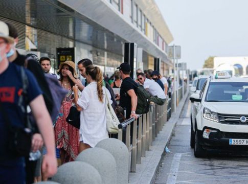 Ibiza taxi drivers divided over the removal of preferences at taxi ranks