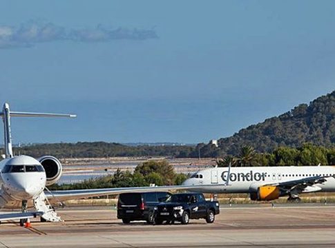 International passenger traffic at Ibiza airport soared by 1,101% in April