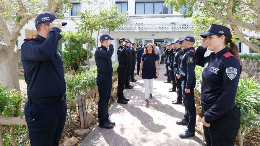 The first Policía Local officers trained on Ibiza will be on patrol this summer