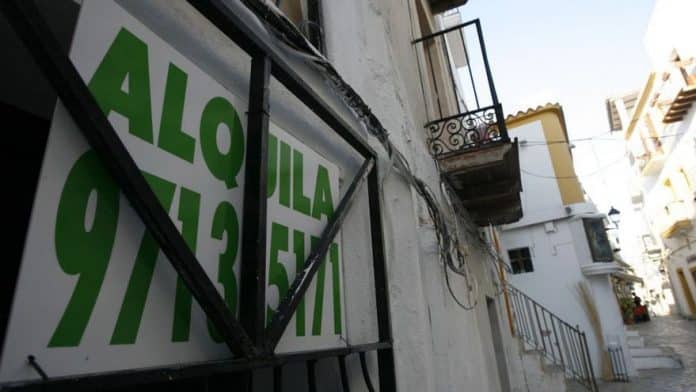 An Ibizan woman lives in a warehouse because she cannot afford to pay rent An Ibizan woman lives in a warehouse because she cannot afford to pay rent