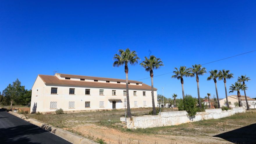A 'honey house' in the former Ibiza barracks
