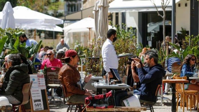 Hospitality on Ibiza: "We're noticing we receive 70% less tips than before" Hospitality on Ibiza: "We're noticing we receive 70% less tips than before"