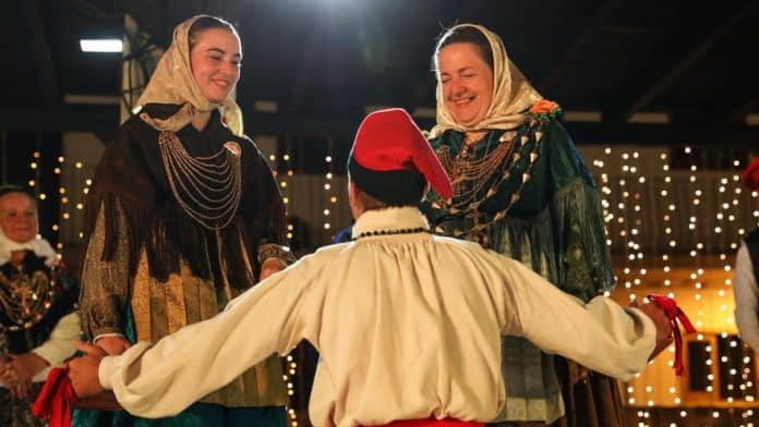 Clueless tourists on Ibiza: "What can you visit in es Vedrà?"