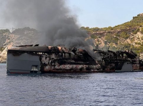 Yacht on fire in Formentera waters sinks off Ibiza's coast