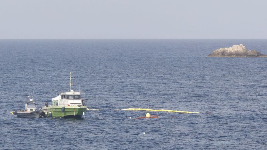 Yacht sunk on Ibiza: 'Aria SF' ready for refloating after removing fuel from tanks