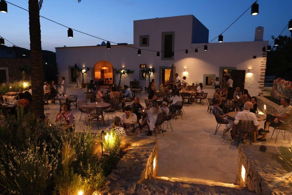 The magnificent terrace at Juntos House in Sant Mateu.