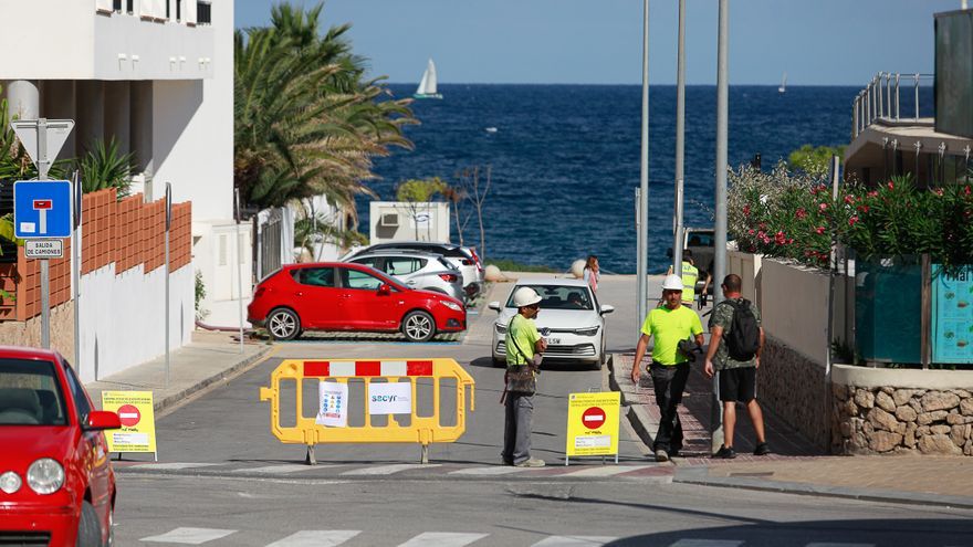 The mayor of Sant Josep holds several institutions responsible for the sewage spills in es Caló de s'Oli