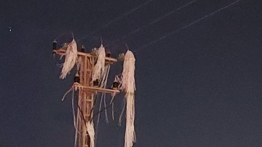 Streamers at the closing of an Ibiza nightclub cause power outages