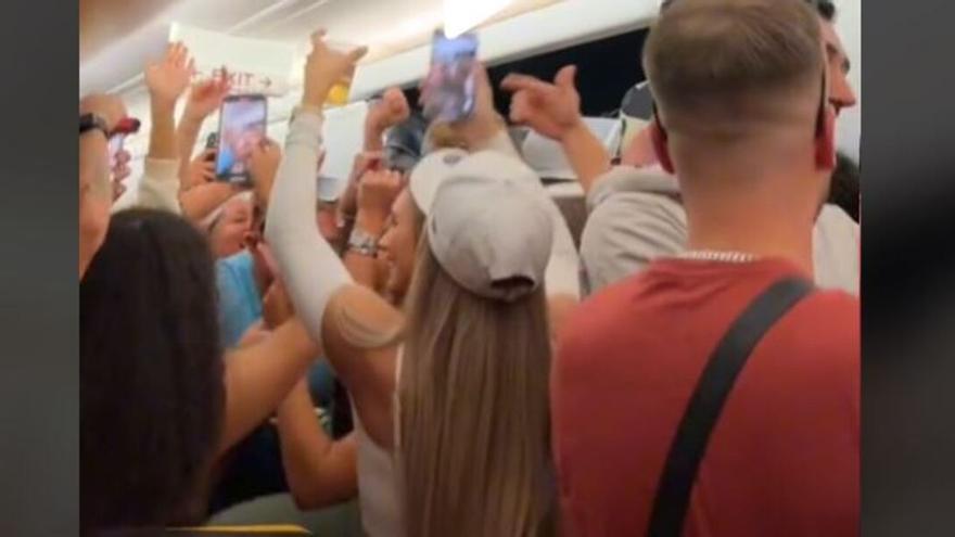 Chaos and mayhem on a flight from Great Britain to Ibiza
