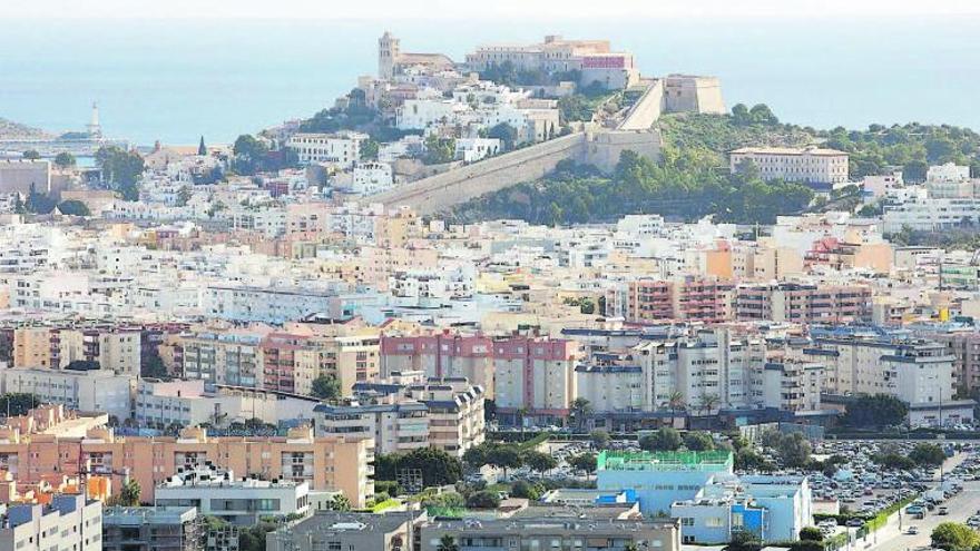 Ibiza will limit the entrance of vehicles to the city center