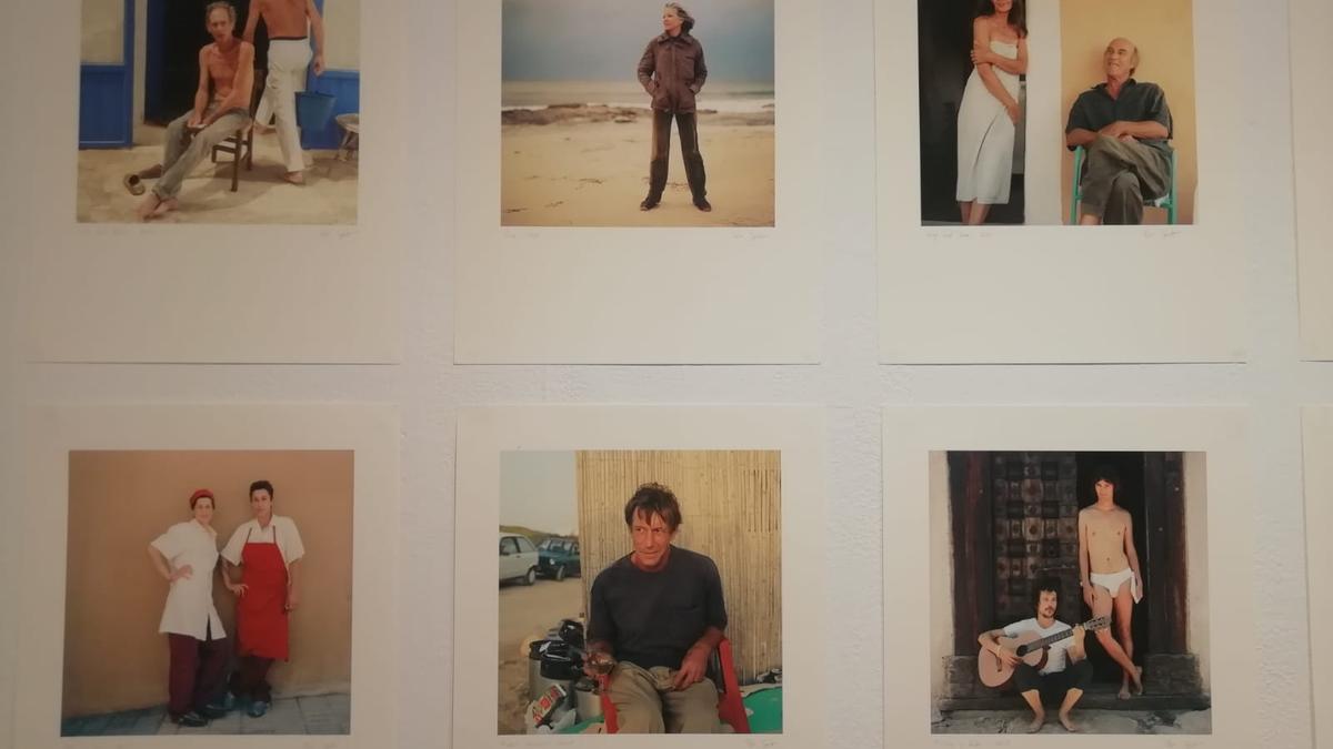 Los Retratos De Pamela Spitz En El Ajuntament Vell De Formentera