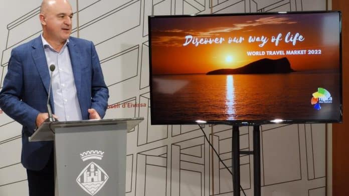 Ibiza attends London tourism fair to "consolidate the growth" of British visitors in low season