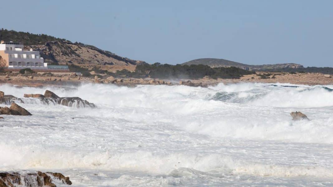 The storm Denise arrives on Ibiza and Formentera with wind gusts up to 100km/h