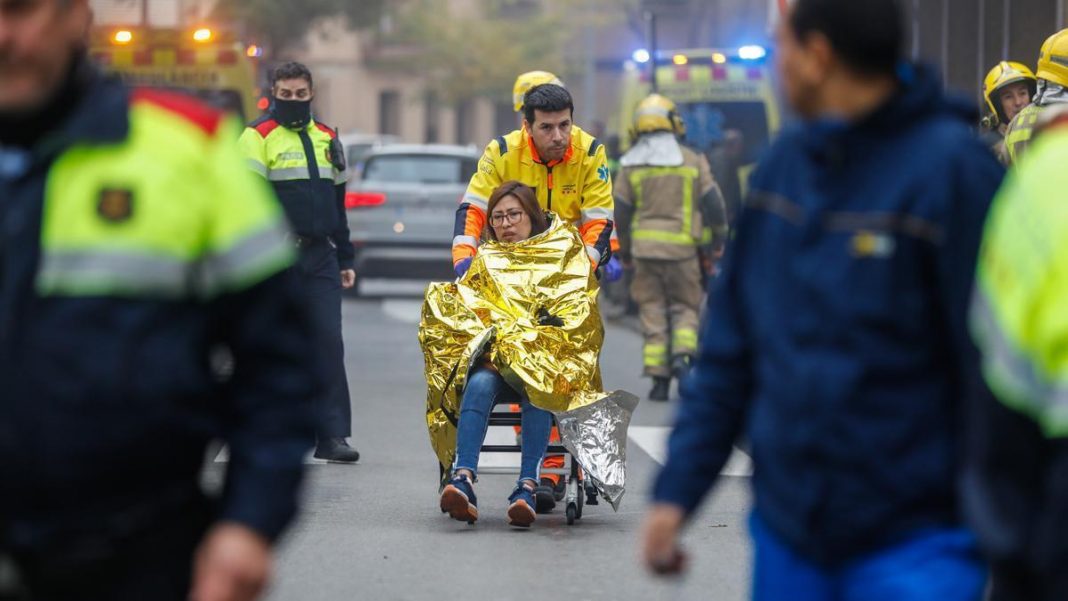 At least 150 passengers injured when two trains collide in Barcelona